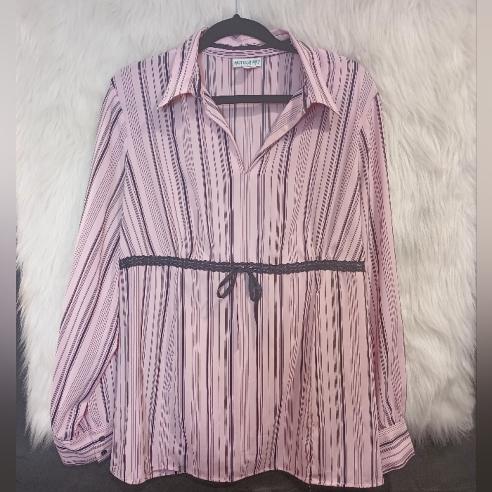 Motherhood Maternity Pink and Black Long Sleeve V-neck Striped Top Size 1X - Picture 2 of 13